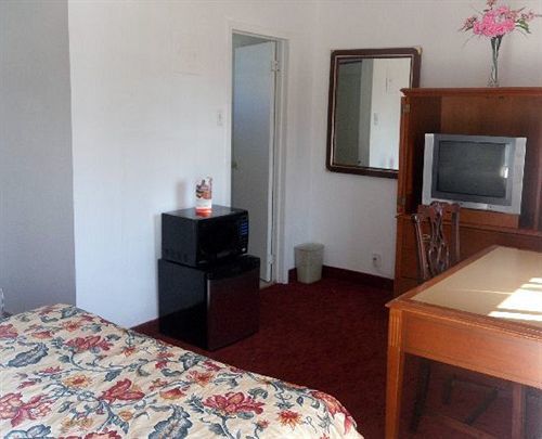 Relax Inn-collingwood Motel *
