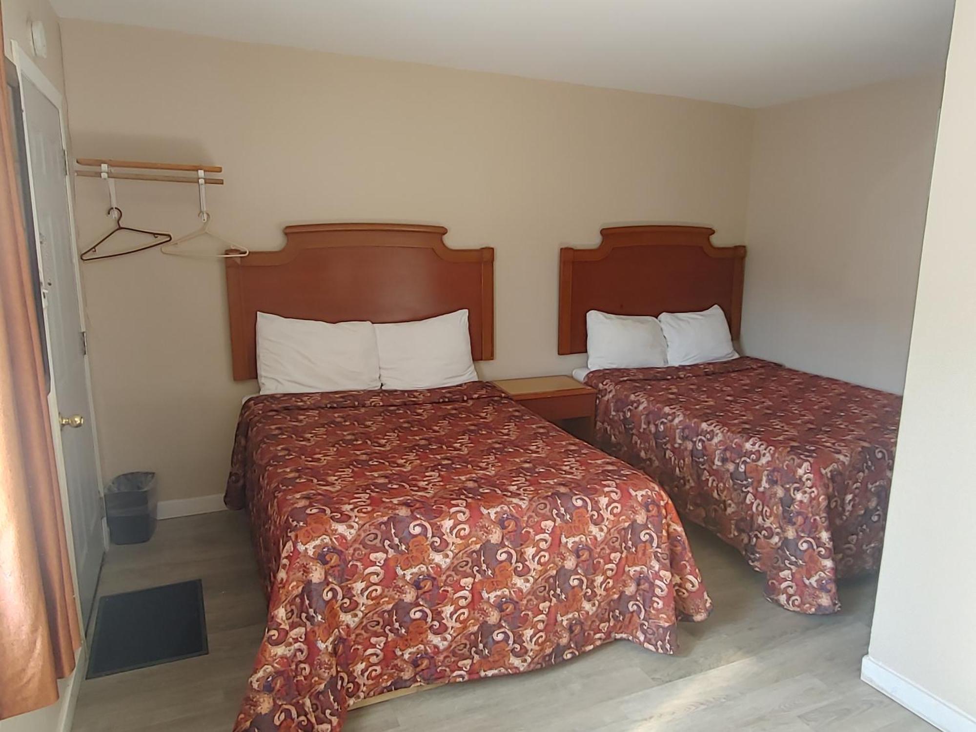 Relax Inn-collingwood Motel