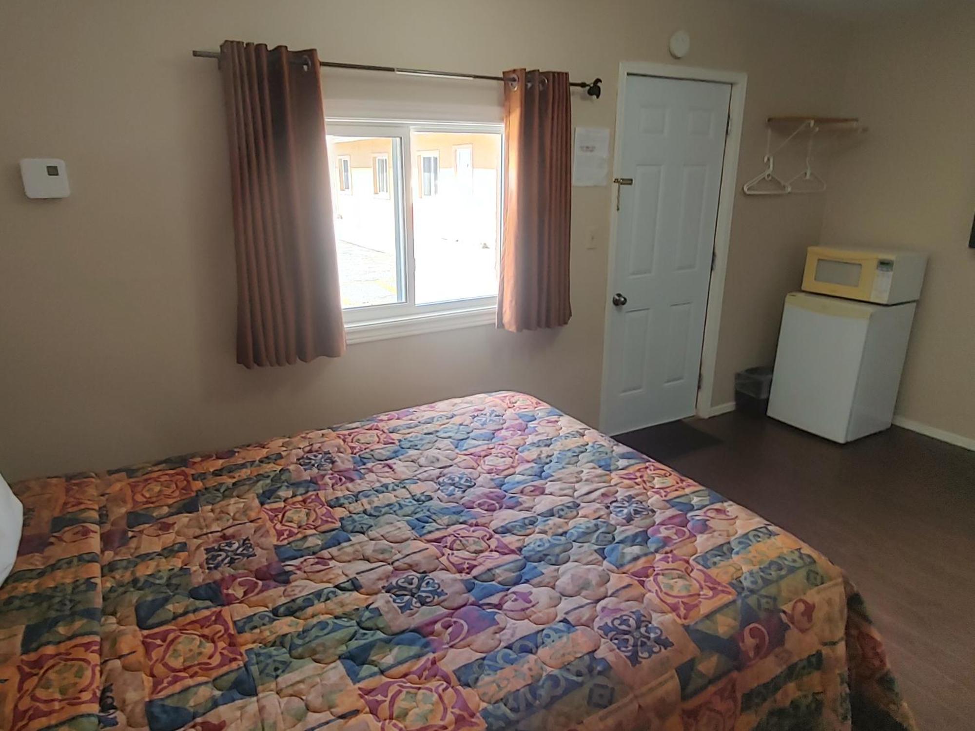 Relax Inn-collingwood Motel *