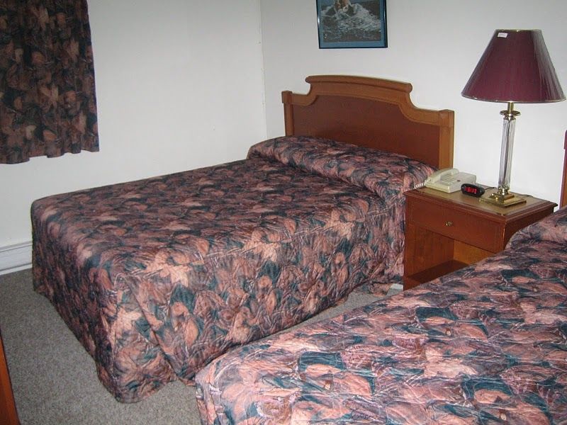 Relax Inn-collingwood Motel